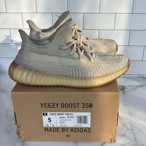Yeezy - Boost 350 V2 - Citrin (non-reflective) - US Men\'s 5 main image 13